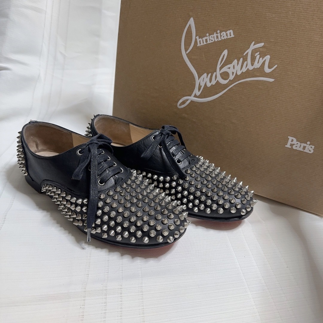 Christian Louboutin - ルブタン スタッズ ローファー 革靴 フラット