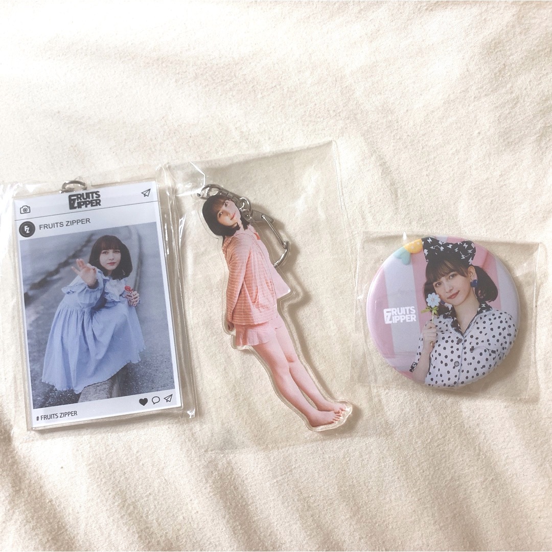 fruits zipper RAFFLEくじ 早瀬ノエル 全身アクキーB バッジの fruits zipper RAFFLEくじ 早瀬ノエル 全身アクキーB バッジの