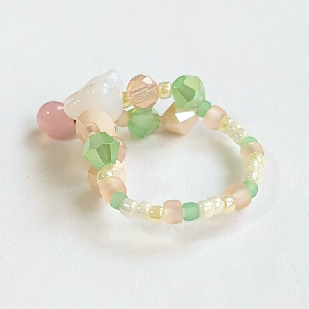 揺れる花かんむりんぐ ① 12〜13号 レディースのアクセサリー(リング(指輪))の商品写真