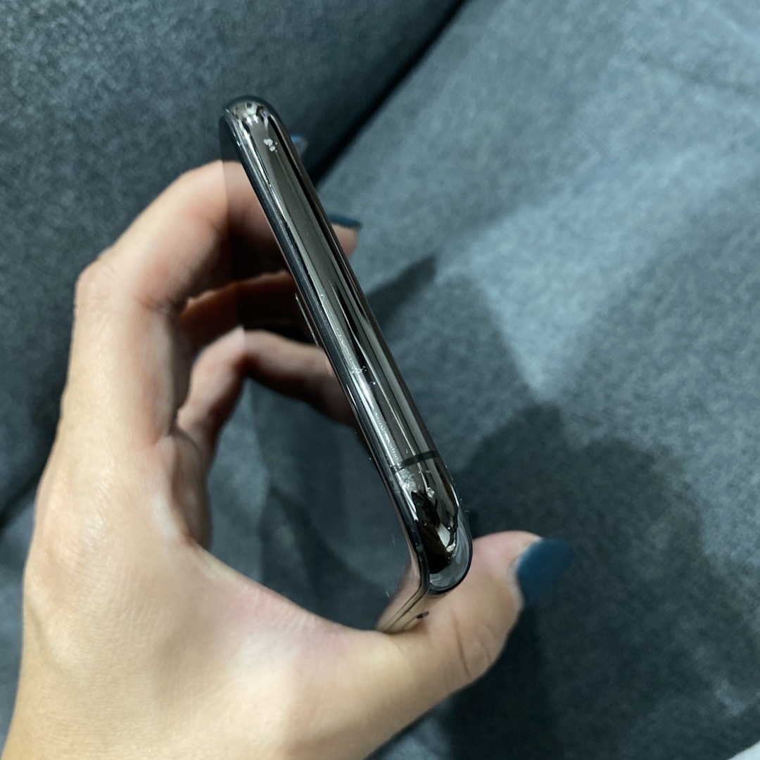 iPhone(アイフォーン)のiPhone Xs Max 256GB  docomo スマホ/家電/カメラのスマートフォン/携帯電話(スマートフォン本体)の商品写真