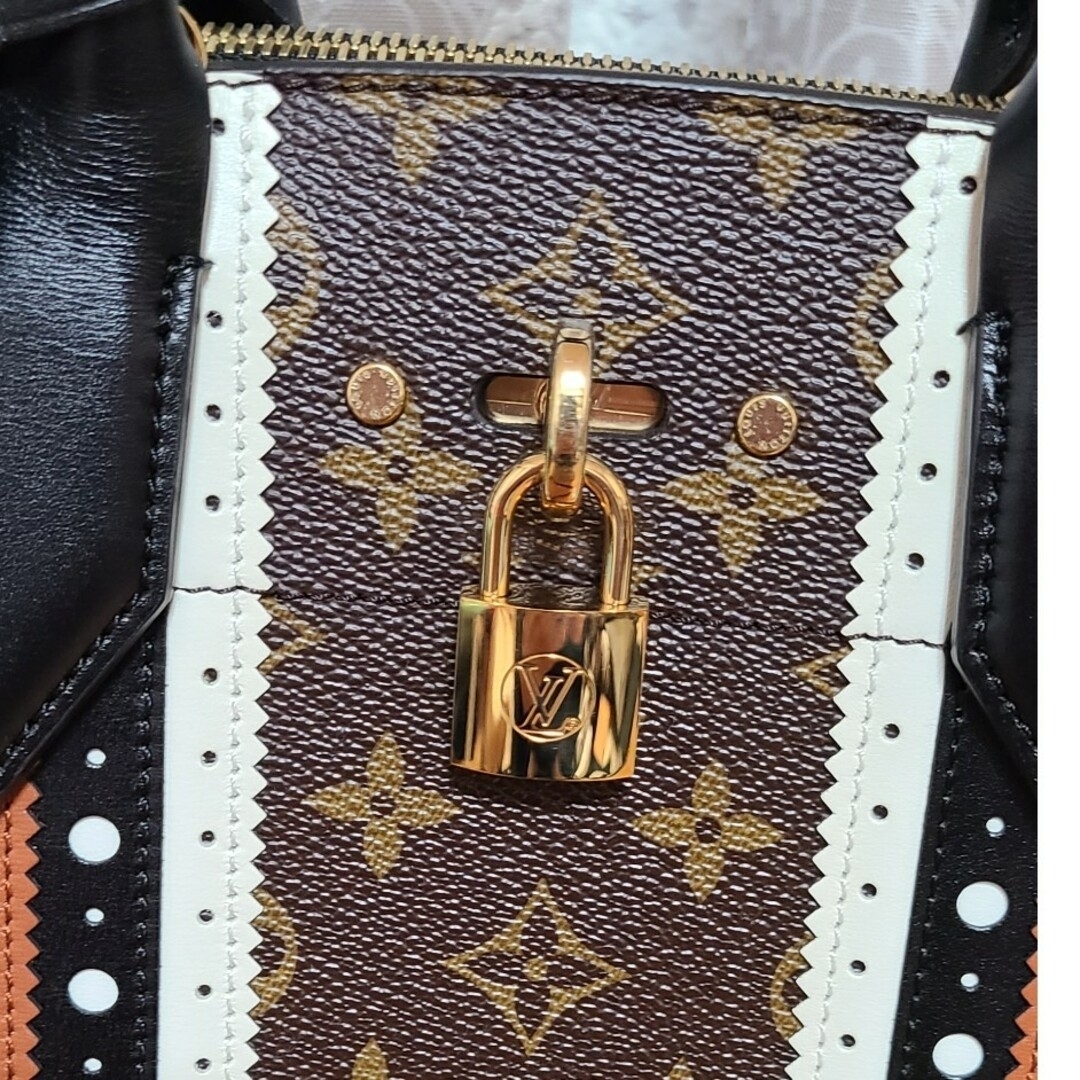 LOUIS VUITTON(ルイヴィトン)のLOUIS VUITTON　ルイヴィトン　シティ・スティーマー MM レディースのバッグ(ショルダーバッグ)の商品写真