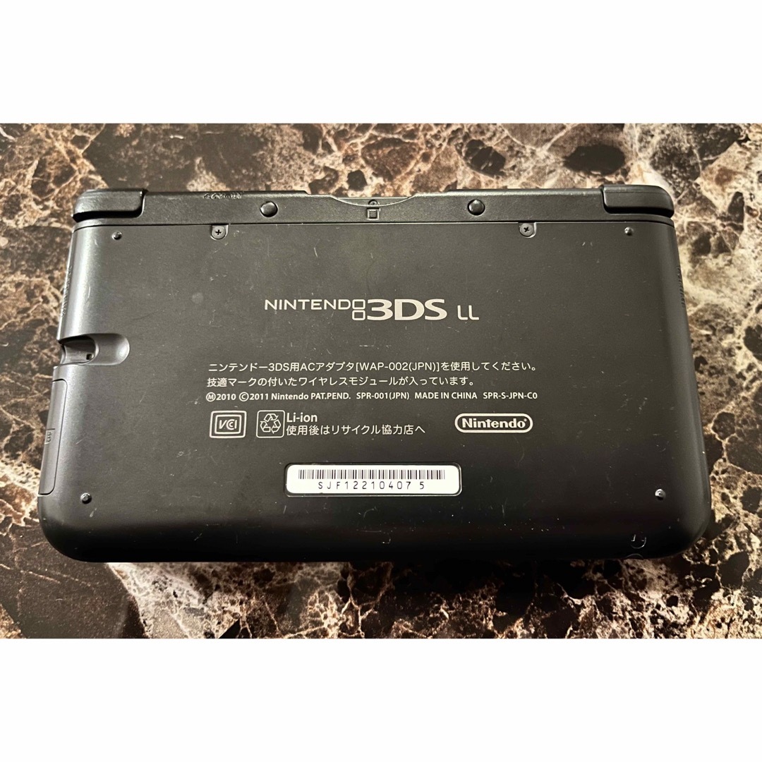 ニンテンドー3DS(ニンテンドー3DS)のニンテンドー3DS LL ブラック エンタメ/ホビーのゲームソフト/ゲーム機本体(携帯用ゲーム機本体)の商品写真