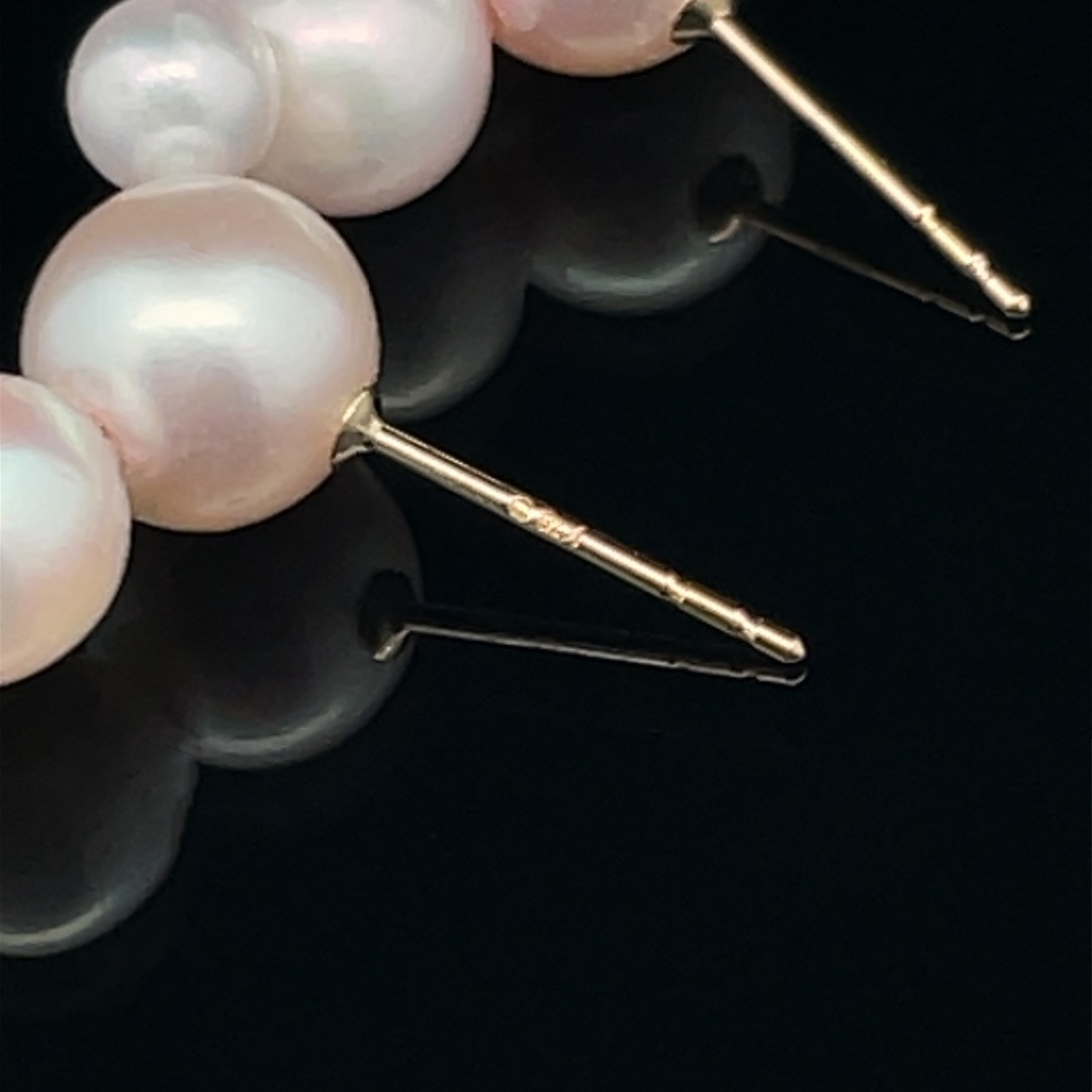 K18 あこや真珠 3連パールピアス レディースのアクセサリー(ピアス)の商品写真