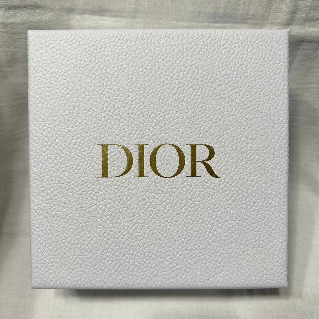 Christian Dior(クリスチャンディオール)のChristian Dior ディオール ノベルティ ホリデーリース 新品未使用 ハンドメイドのフラワー/ガーデン(リース)の商品写真