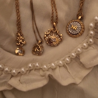 ロキエ(Lochie)のvintage Nina RICCI round stone necklace(ネックレス)