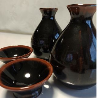 とっくり2器　おちょこ2個　 酒器  日本酒 4点セット　徳利　猪口　インテリア(アルコールグッズ)