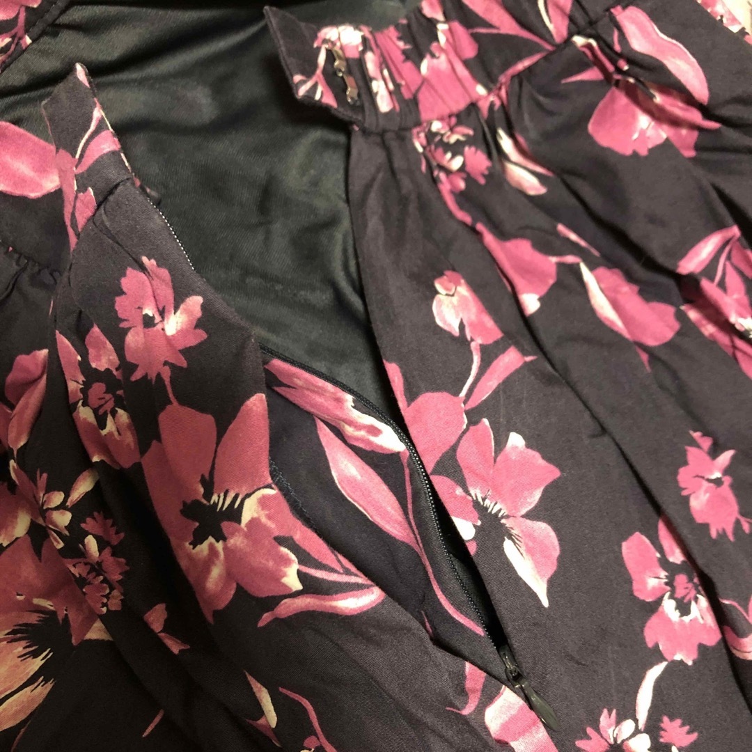 31 Sons de mode(トランテアンソンドゥモード)のトランテアン　花柄スカート レディースのスカート(ロングスカート)の商品写真