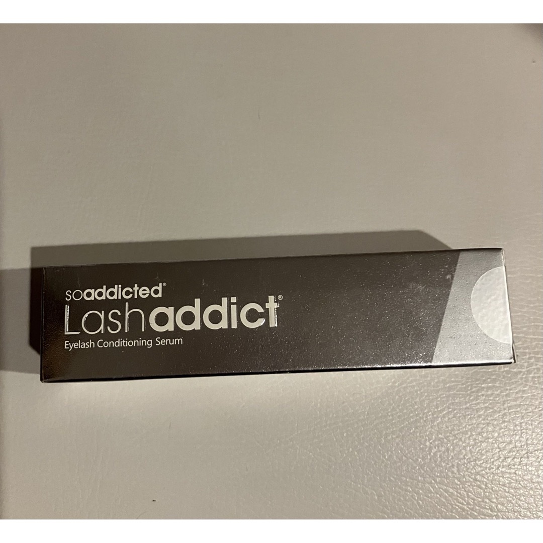 ADDICT(アディクト)の新品未使用　Lashaddict ラッシュアディクト まつげ美容液 コスメ/美容のスキンケア/基礎化粧品(まつ毛美容液)の商品写真