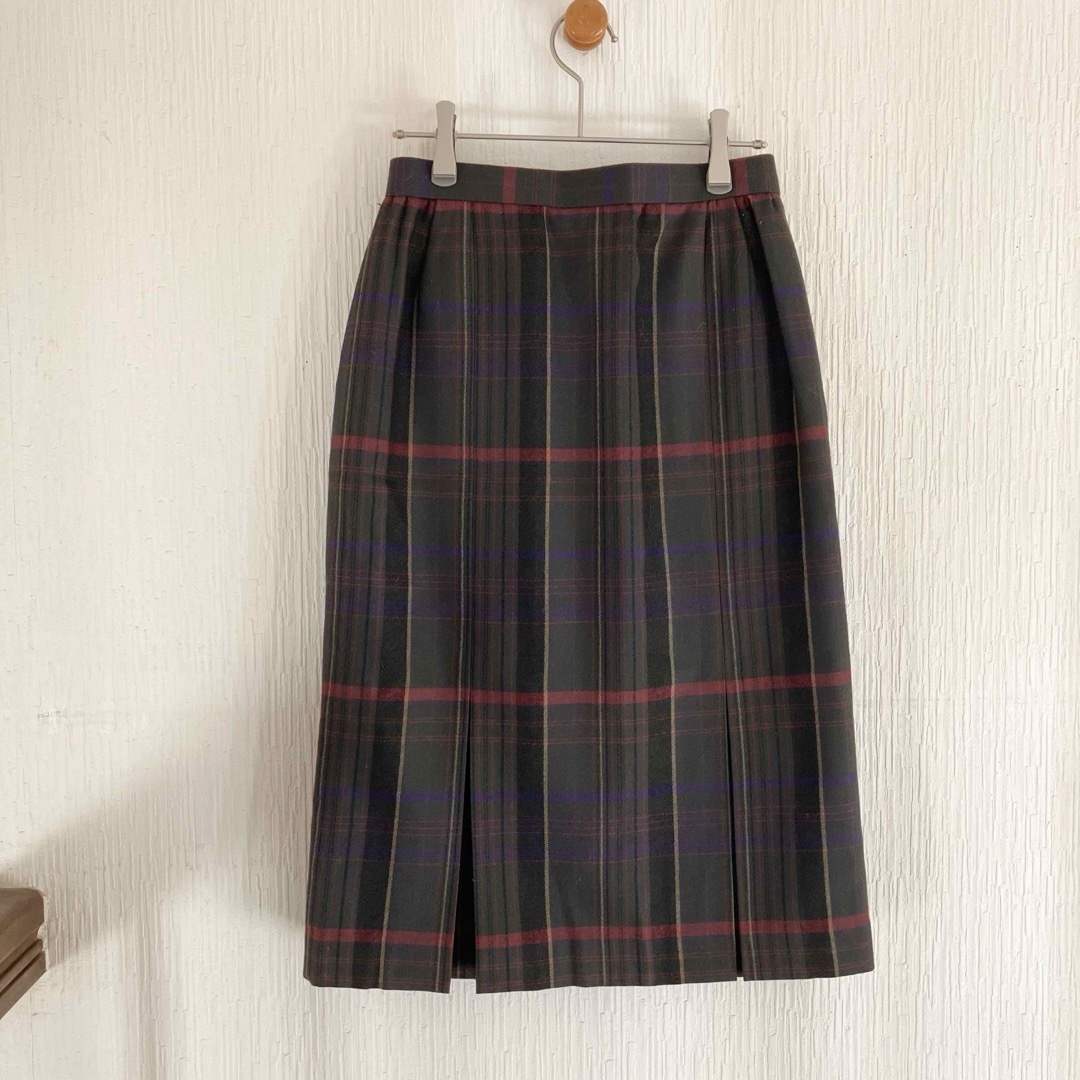しつけ糸付き  ニュアンスカラーのタータンチェック  BOXプリーツスカート レディースのスカート(ロングスカート)の商品写真