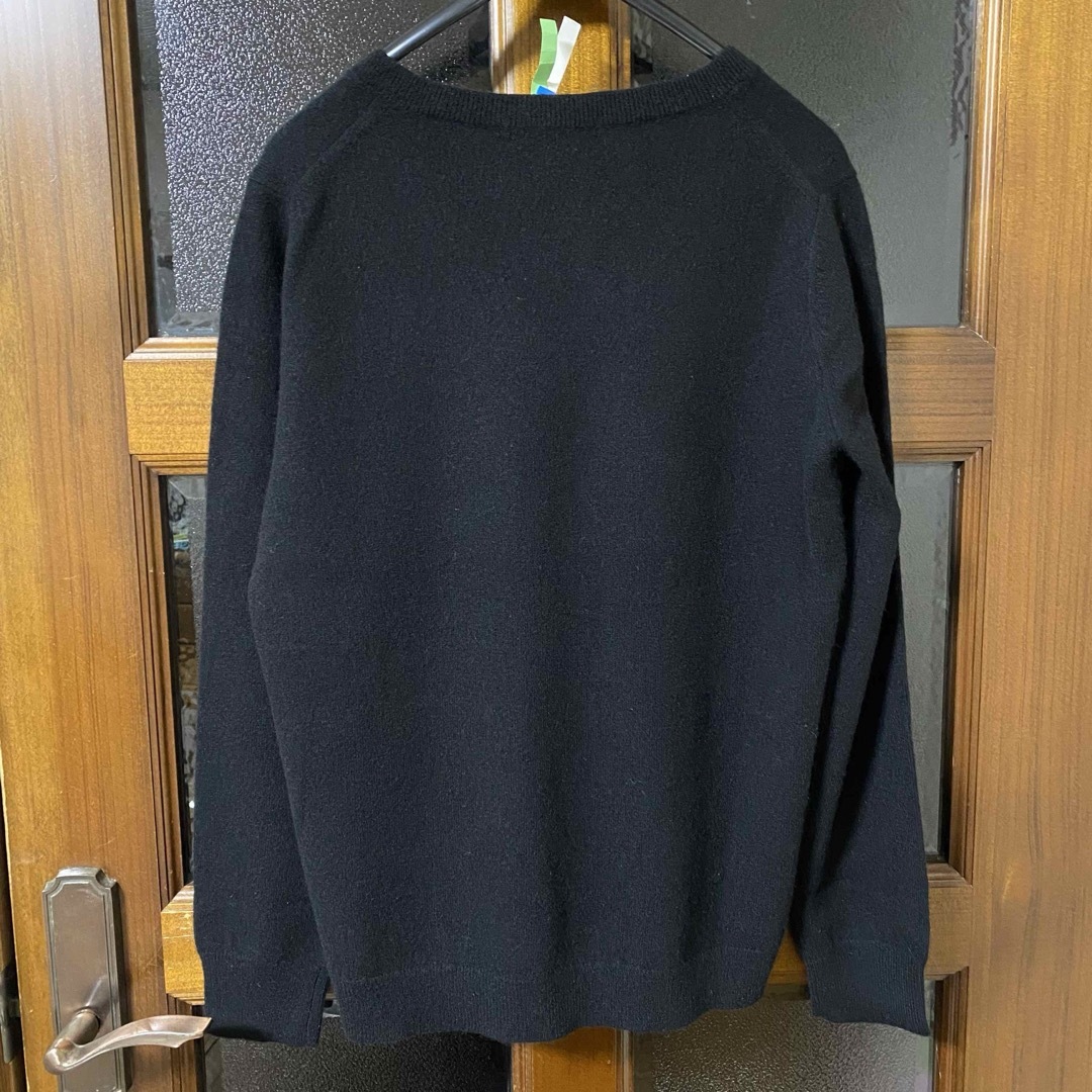 UNIQLO(ユニクロ)のユニクロ　カシミヤVネックセーター  長袖　Ｌ　ブラック レディースのトップス(ニット/セーター)の商品写真