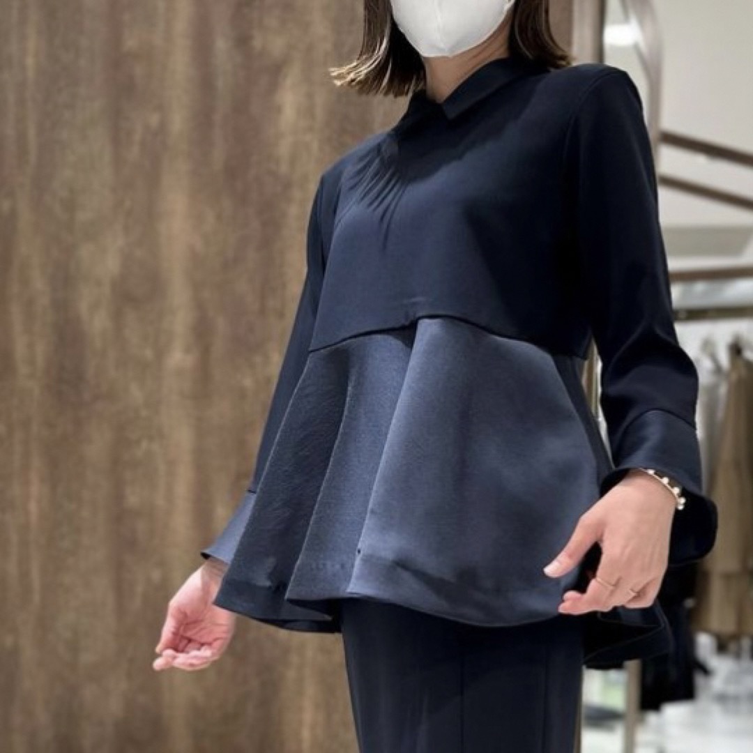 Sono - sono ネイビー ハーリーペプラムブラウスの通販 by 商品 Sono - sono ネイビー ハーリーペプラムブラウスの通販 by 商品