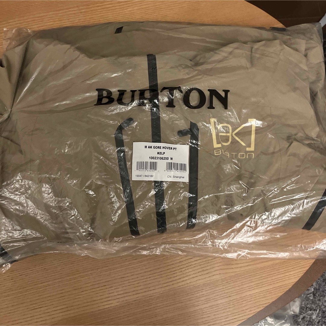 BURTON(バートン)のBurton ak ホバー GORE-TEX Pro 3L ジャケット　パンツ スポーツ/アウトドアのスノーボード(ウエア/装備)の商品写真