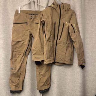 バートン(BURTON)のBurton ak ホバー GORE-TEX Pro 3L ジャケット　パンツ(ウエア/装備)