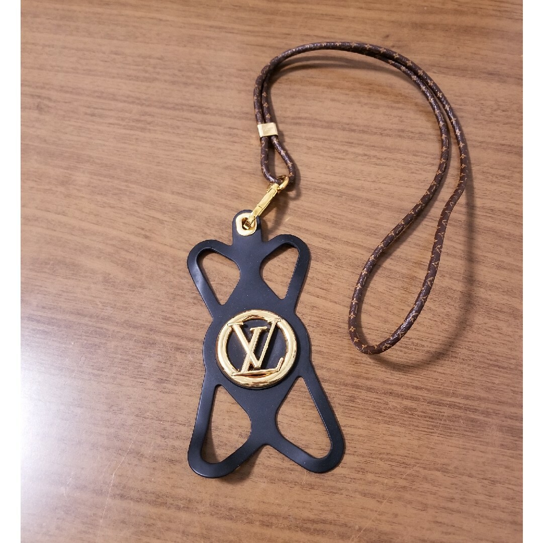 LOUIS VUITTON(ルイヴィトン)の携帯ストラップ スマホ/家電/カメラのスマホアクセサリー(ストラップ/イヤホンジャック)の商品写真