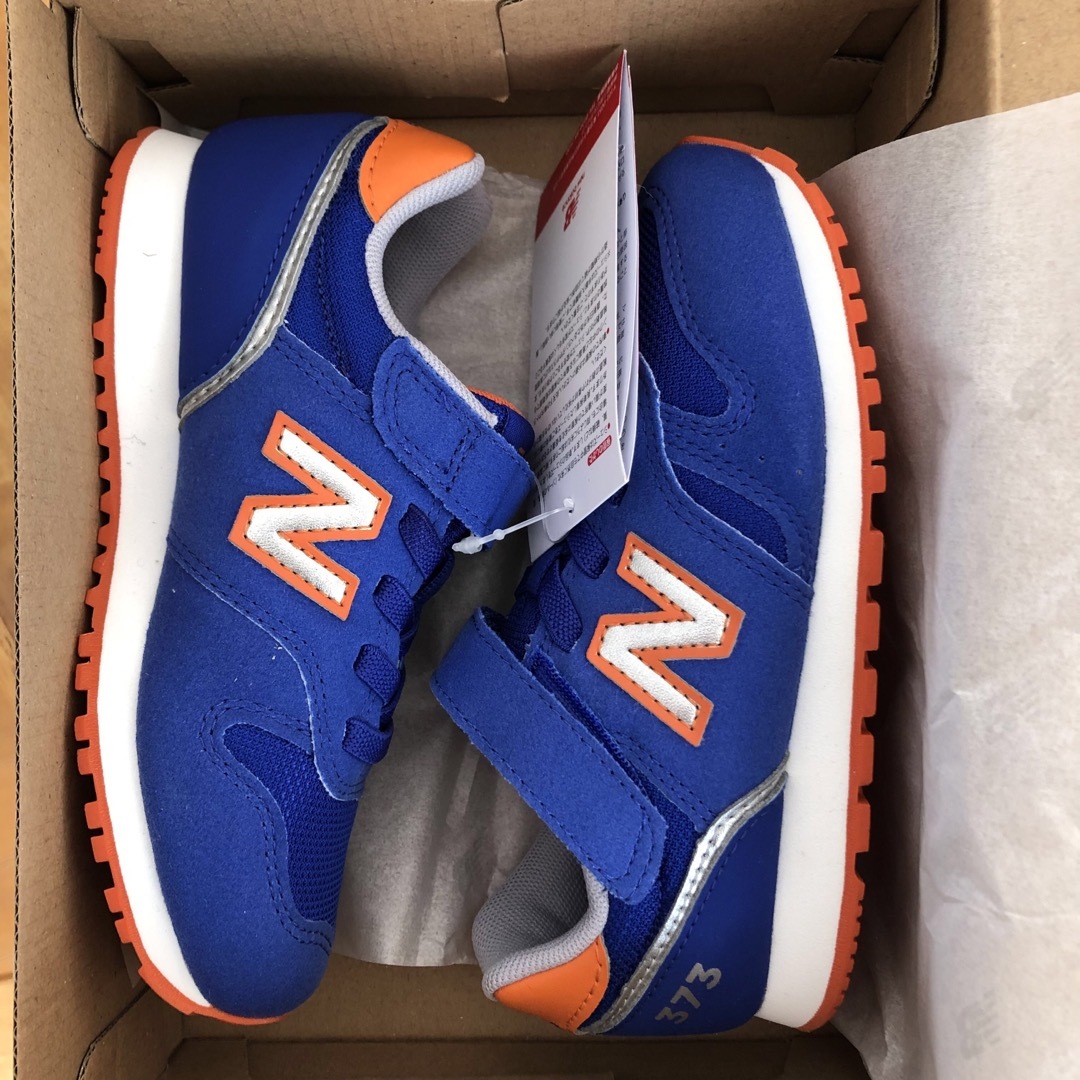 New Balance(ニューバランス)の新品 箱入り 18.5㎝ ニューバランス スニーカー キッズ/ベビー/マタニティのキッズ靴/シューズ(15cm~)(スニーカー)の商品写真