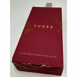 THREE - THREE アロマハンドクリーム＆ネイルオイル キット