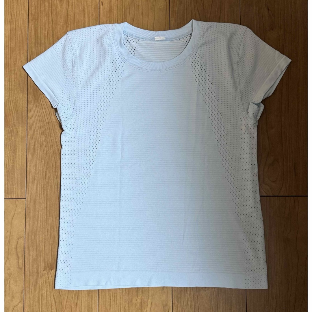 ルルレモン　lululemon Tシャツ　水色　4 トップス　ヨガ　ピラティスヨガ