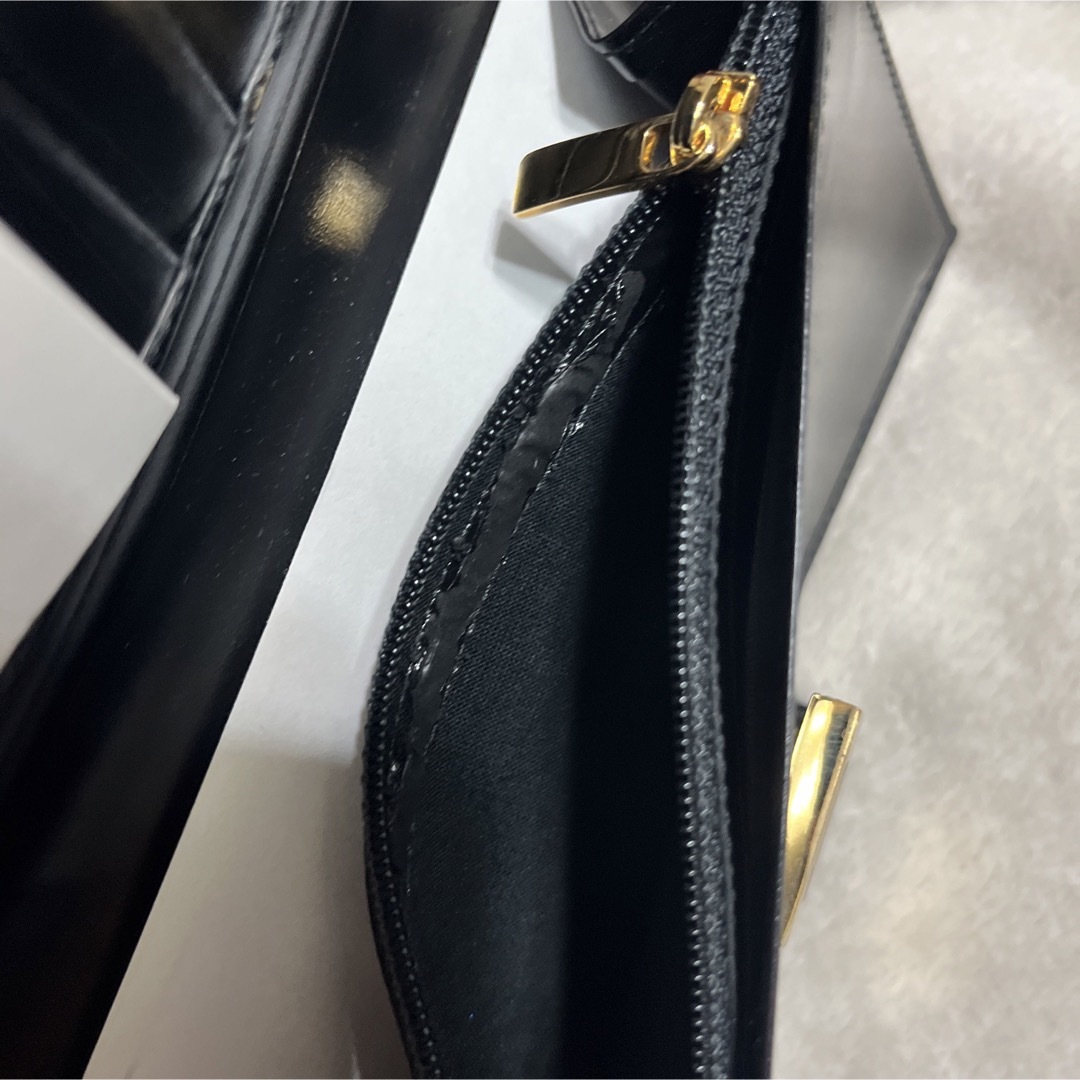 Salvatore Ferragamo(サルヴァトーレフェラガモ)のSalvatore Ferragamo 長財布　新品未使用　ブラック レディースのファッション小物(財布)の商品写真
