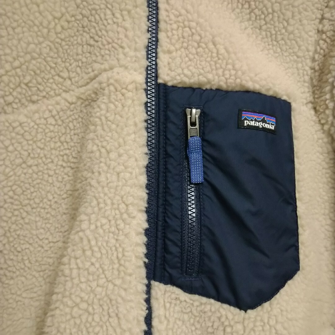 patagonia(パタゴニア)のパタゴニア　キッズ　フリース レディースのジャケット/アウター(ダウンジャケット)の商品写真