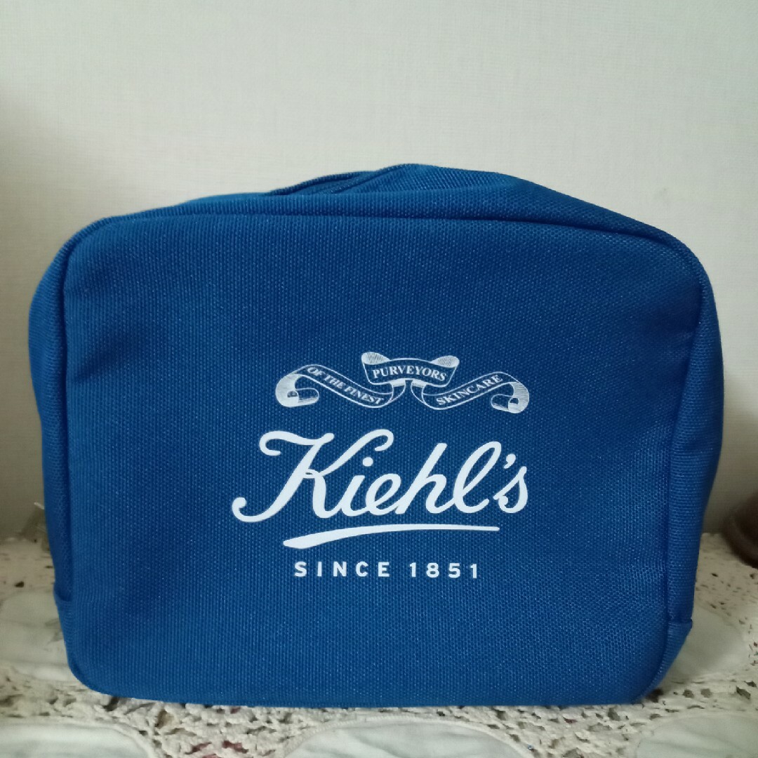 Kiehl's(キールズ)のキールズ　オリジナルポーチ　ブルー レディースのファッション小物(ポーチ)の商品写真