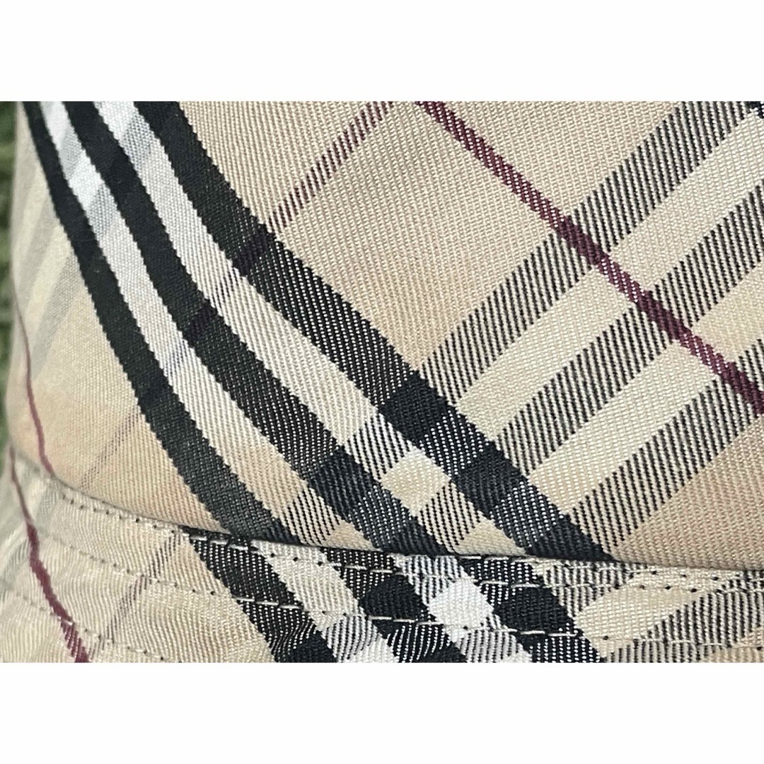 BURBERRY(バーバリー)の【期間限定お値下げ】バーバリー　リバーシブルバケットハット レディースの帽子(ハット)の商品写真