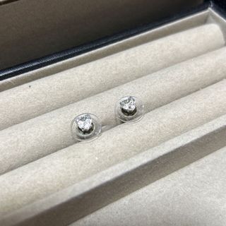 スワロフスキー(SWAROVSKI)のスワロフスキー　ピアス(ピアス)