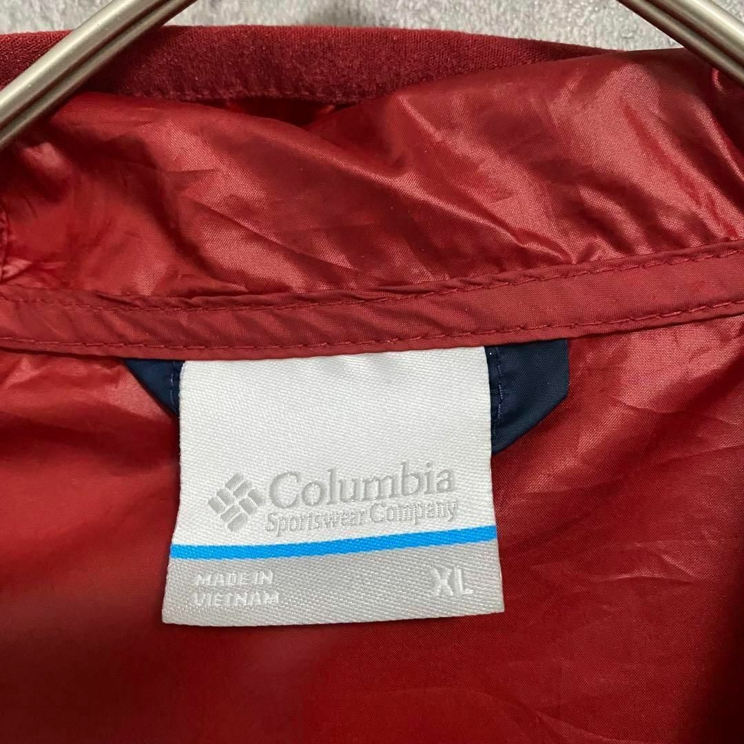 Columbia(コロンビア)のコロンビア　ポリエステル　ジャケット　赤　メンズXL ワンポイント　プリント メンズのジャケット/アウター(ナイロンジャケット)の商品写真