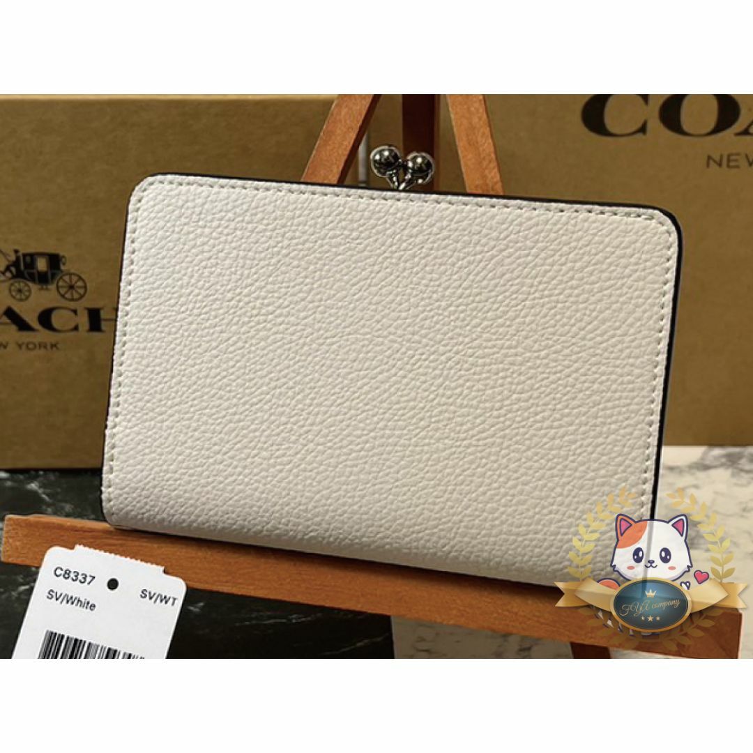 COACH(コーチ)のCOACH キスロックミディアムウォレットシグネチャー がま口　おまけ付き レディースのファッション小物(財布)の商品写真