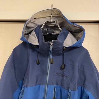 アークテリクス(ARC'TERYX)の名作 絶版 Arcteryx Theta AR Jacket シータ(マウンテンパーカー)