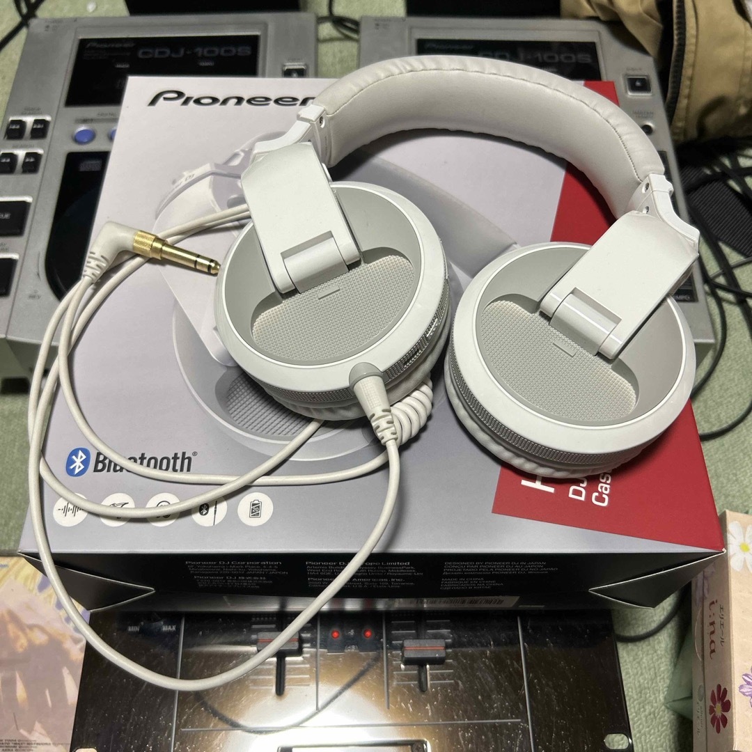 Pioneer(パイオニア)の Pioneer DJ HDJ-X5BT-W中古 Bluetooth ヘッドホン スマホ/家電/カメラのオーディオ機器(ヘッドフォン/イヤフォン)の商品写真