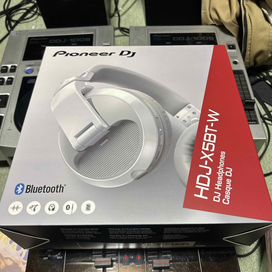 Pioneer(パイオニア)の Pioneer DJ HDJ-X5BT-W中古 Bluetooth ヘッドホン スマホ/家電/カメラのオーディオ機器(ヘッドフォン/イヤフォン)の商品写真