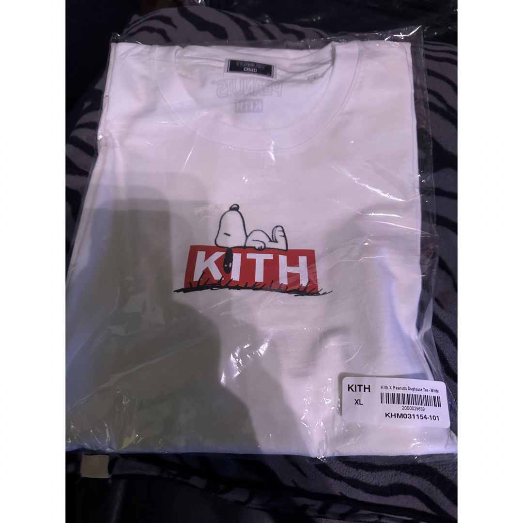 Kith for Peanuts Doghouse Tee - White メンズのトップス(Tシャツ/カットソー(半袖/袖なし))の商品写真