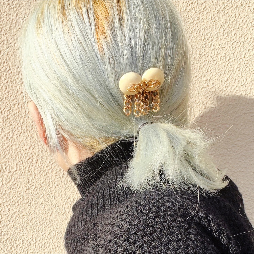 Plage(プラージュ)のヘアコーム かんざし ヘアカフ アイボリー ゴールド チェーン タッセル レディースのヘアアクセサリー(その他)の商品写真