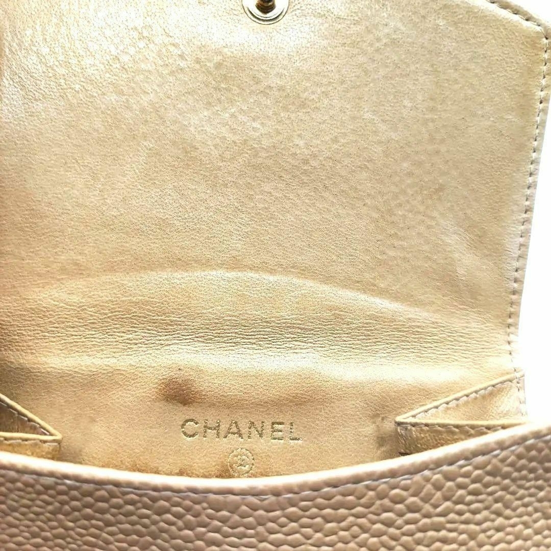 CHANEL(シャネル)の【CHANEL】シャネル　ココマーク 二つ折り財布（小銭入あり） キャビアスキン レディースのファッション小物(財布)の商品写真