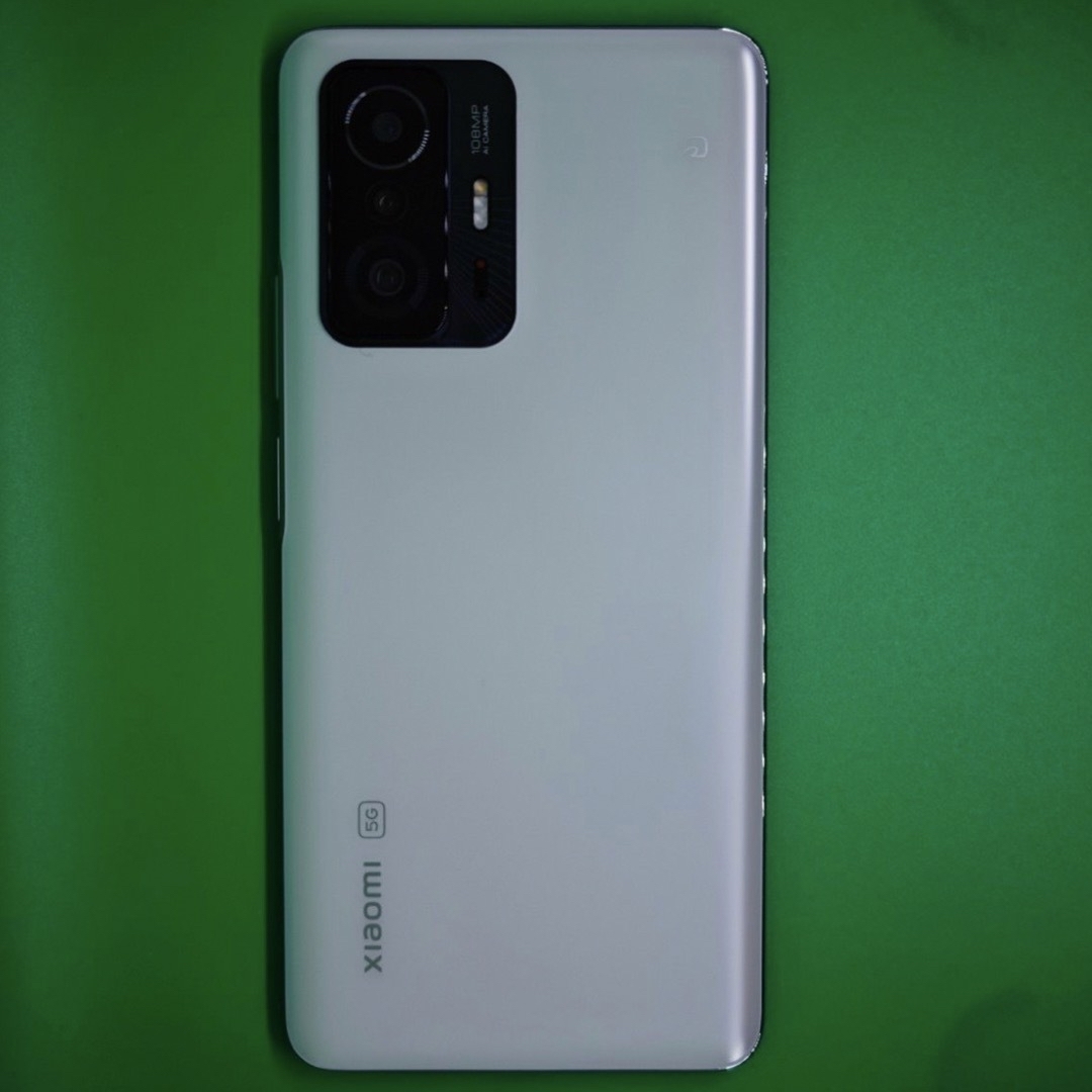 Xiaomi 11T Pro 128GB Moonlight White スマホ/家電/カメラのスマートフォン/携帯電話(スマートフォン本体)の商品写真