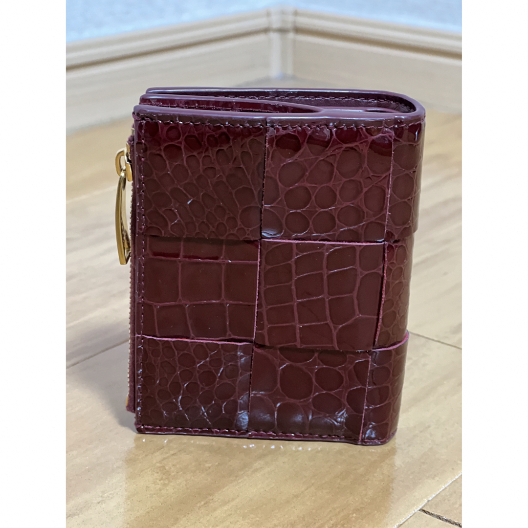 Bottega Veneta(ボッテガヴェネタ)のボッテガべネタ 新品同様 超美品 カセット コンパクト財布 クロコダイルエンボス レディースのファッション小物(財布)の商品写真