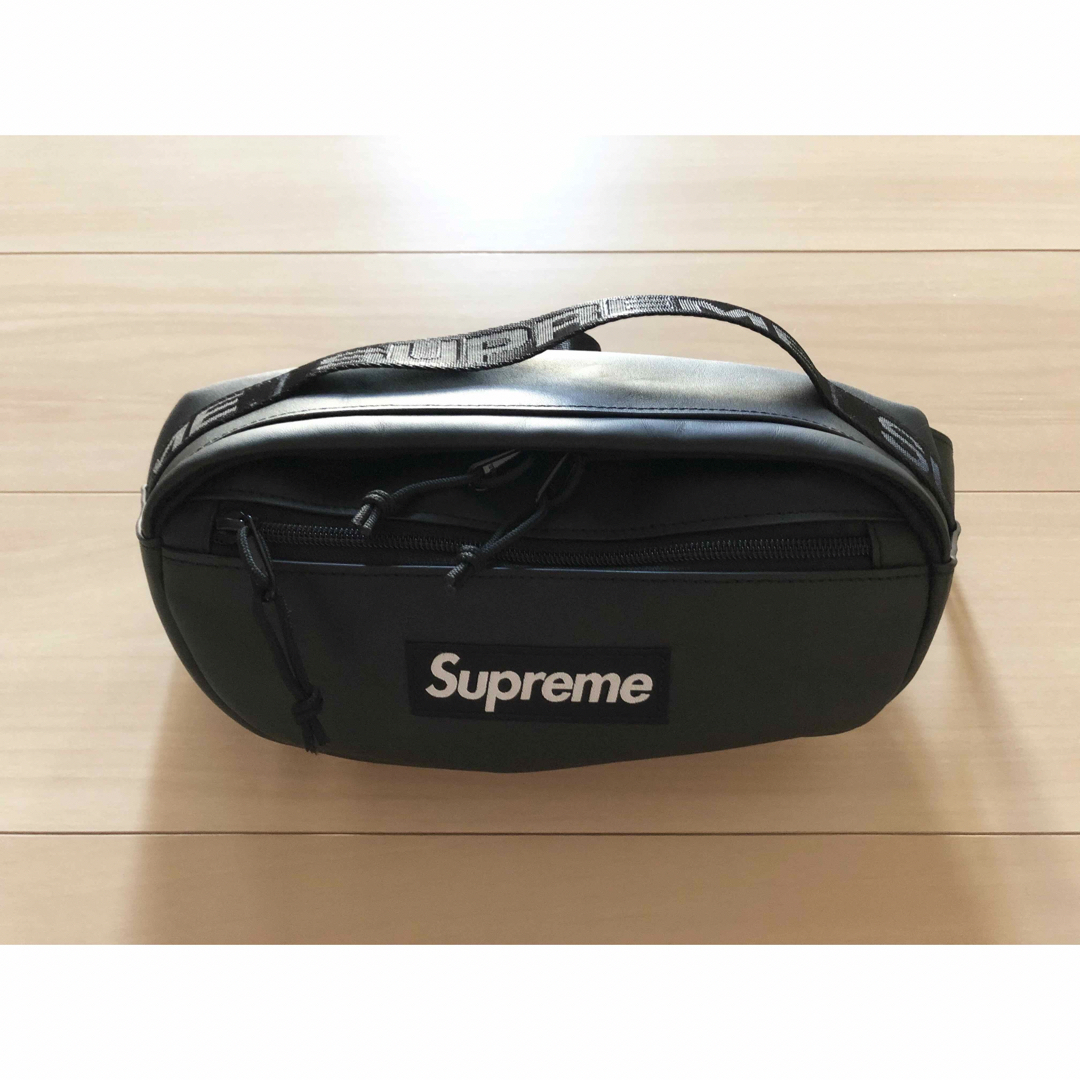 Supreme(シュプリーム)のシュプリーム　Leather Waist Bag　黒 メンズのバッグ(ウエストポーチ)の商品写真