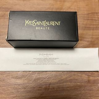 イヴサンローランボーテ(Yves Saint Laurent Beaute)のYSLノベルティブラシとリップブラシ(コフレ/メイクアップセット)