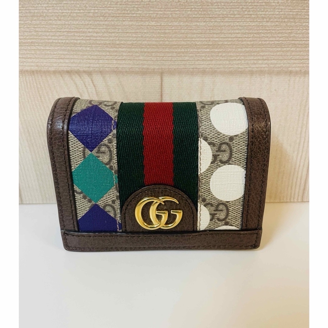 Gucci(グッチ)の【美品】GUCCI  グッチ 二つ折り 財布 レディースのファッション小物(財布)の商品写真