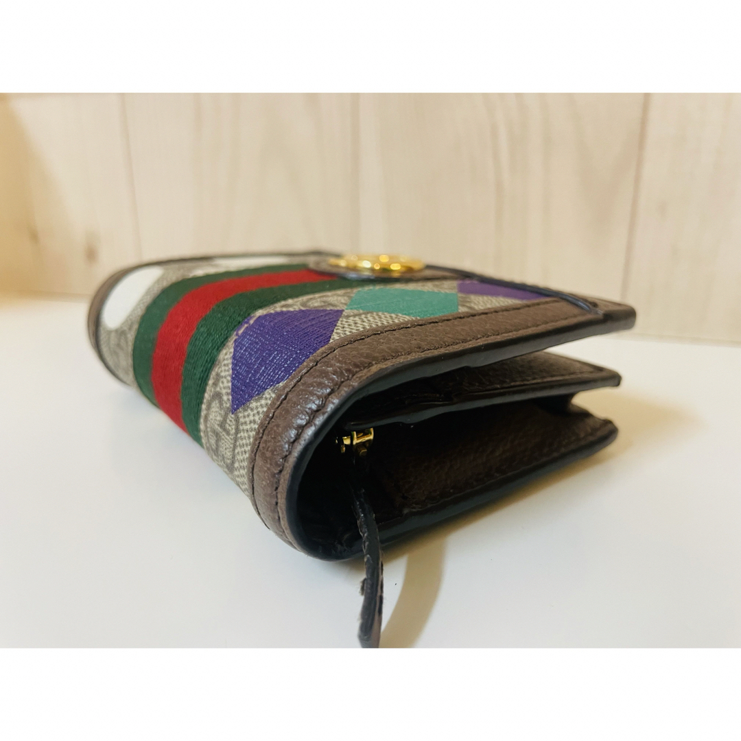 Gucci(グッチ)の【美品】GUCCI  グッチ 二つ折り 財布 レディースのファッション小物(財布)の商品写真