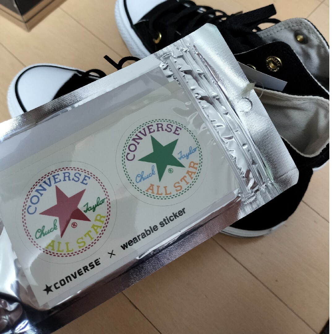 CONVERSE(コンバース)の新品タグ付き★CONVERSEハイカット22.5センチ レディースの靴/シューズ(スニーカー)の商品写真