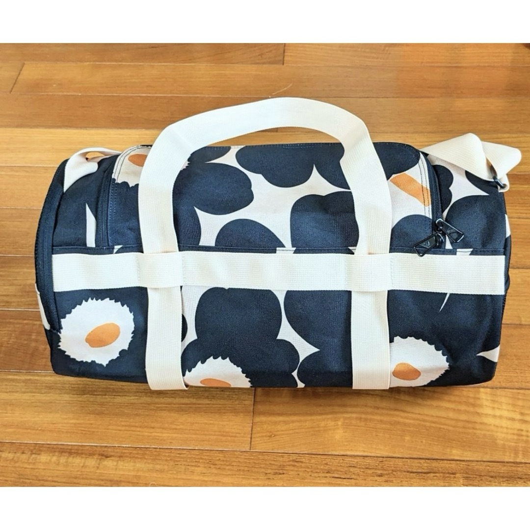 marimekko(マリメッコ)のマリメッコ　アディダス　ウニッコ　ボストンバッグ レディースのバッグ(ボストンバッグ)の商品写真