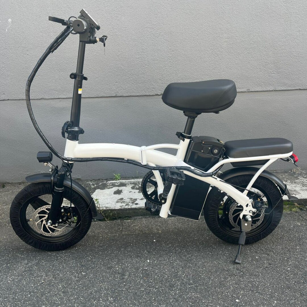 新品　めちゃ速　リミッターカット　フル電動自転車　アクセル付　ひねちゃ　モペット 自動車/バイクの自動車(車体)の商品写真