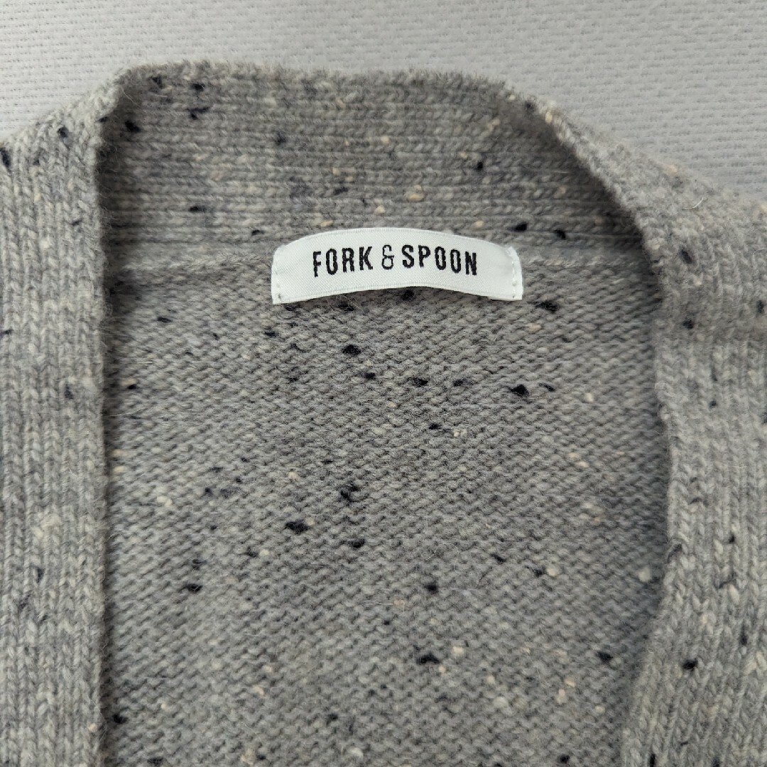 FORK&SPOON(フォークアンドスプーン)の美品✨アーバンリサーチ/FORK＆SPOON Vネックカーディガン レディースのトップス(カーディガン)の商品写真
