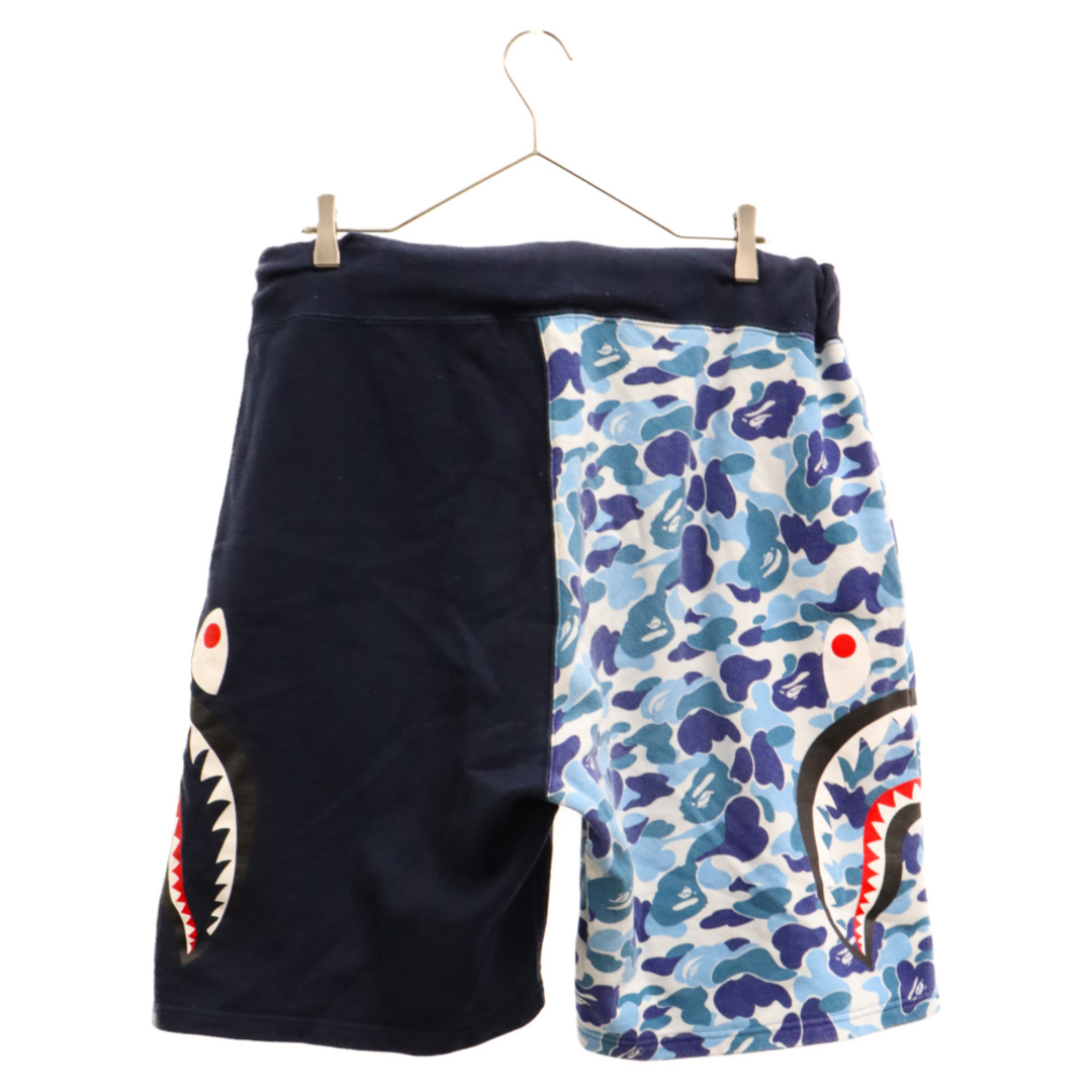 A BATHING APE(アベイシングエイプ)のA BATHING APE アベイシングエイプ ABC CAMO SIDE SHARK SWEAT SHORTS サイドシャークプリント カモ柄ハーフパンツ ショーツ 001SPI301018M ブルー メンズのパンツ(ショートパンツ)の商品写真