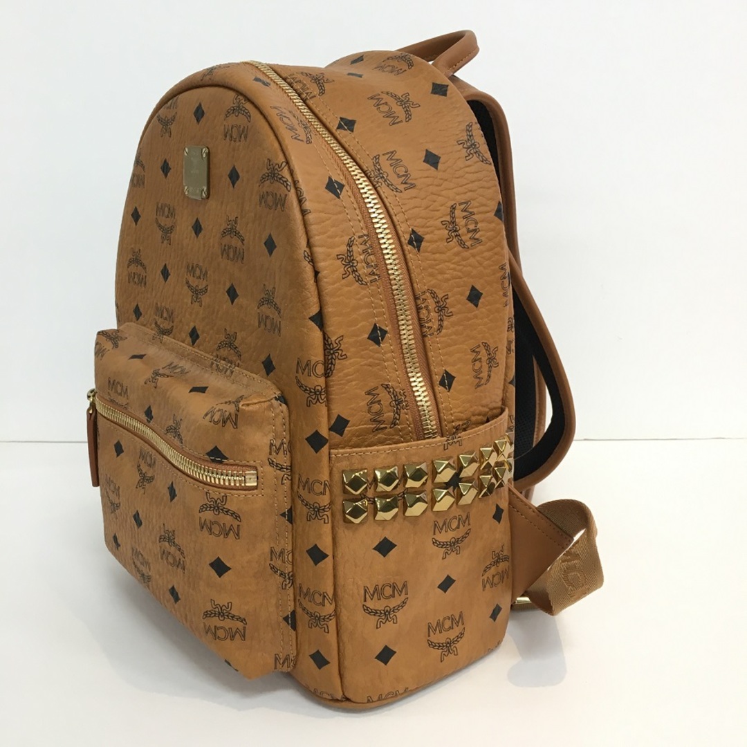 MCM(エムシーエム)のMCM エム・シー・エム ロゴ スタッズ リュック バックパック MMK6【6980-004】 レディースのバッグ(リュック/バックパック)の商品写真