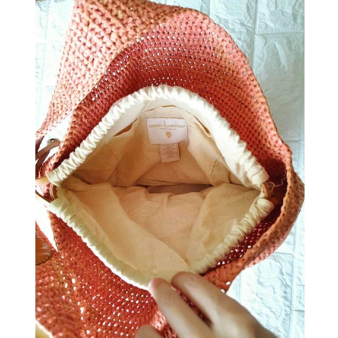 HELEN KAMINSKI(ヘレンカミンスキー)のHELEN KAMINSKI ラフィア ワンショルダー 肩がけに最適なかごバッグ レディースのバッグ(かごバッグ/ストローバッグ)の商品写真