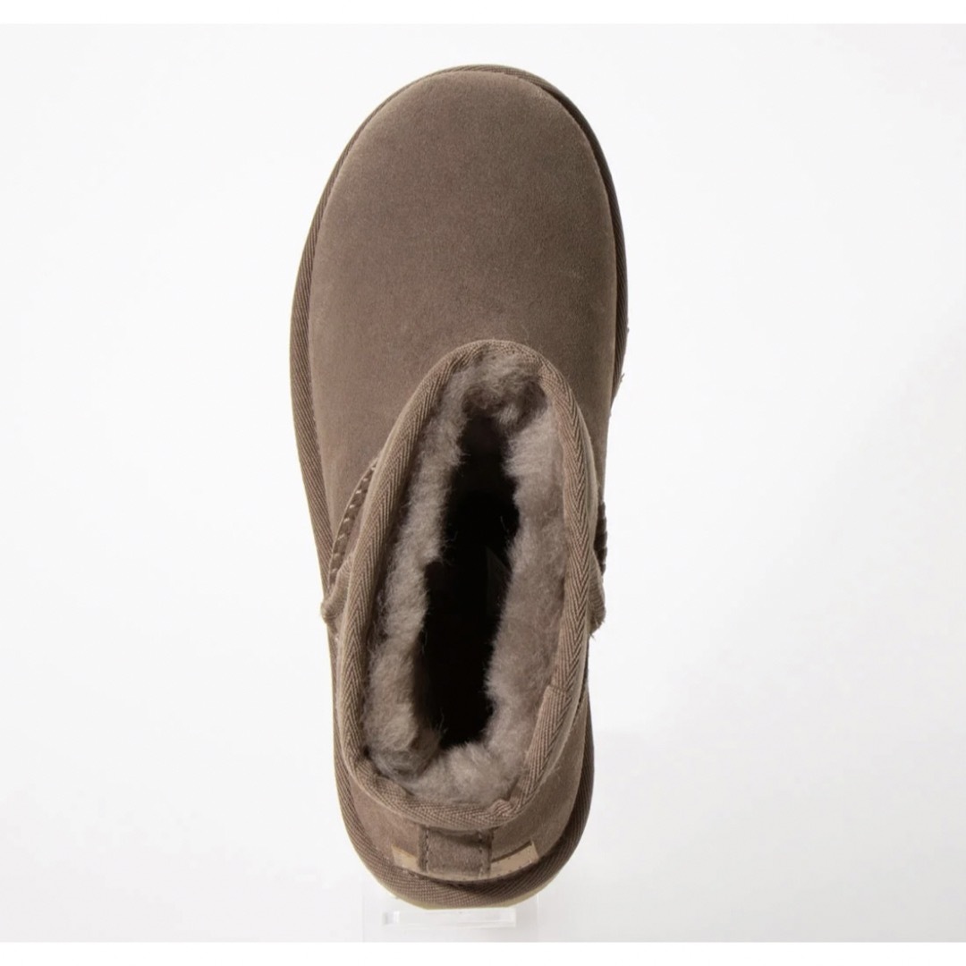 UGG(アグ)のugg ♡ 新品　クラシックミニ2 24㎝　ムートン　ブーツ　靴　カリブー レディースの靴/シューズ(ブーツ)の商品写真