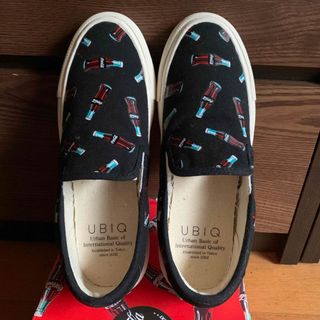 ユービック(UBIQ)のコカコーラとUBIQコラボ　靴(スリッポン)