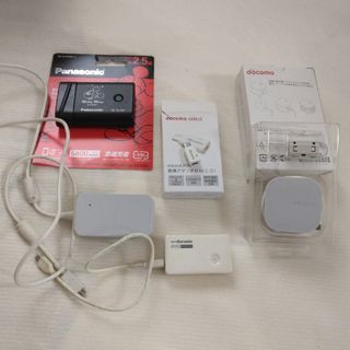 エヌティティドコモ(NTTdocomo)の中古　ドコモ　ACアダプタ等(その他)